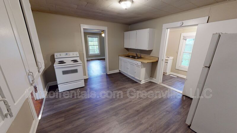 186 Skyuka Street – photo 4