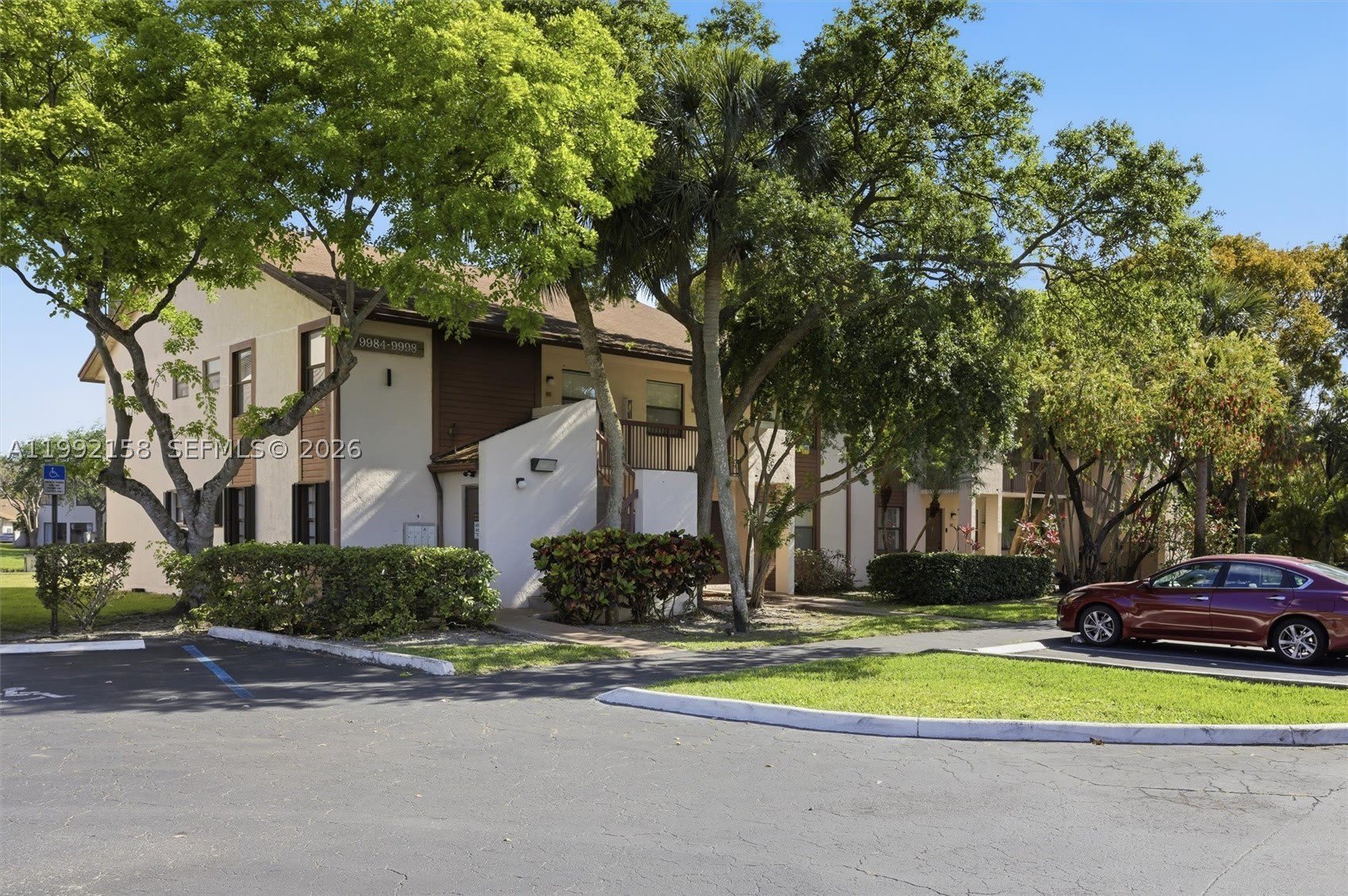 9994 Nob Hill Ct – photo 2