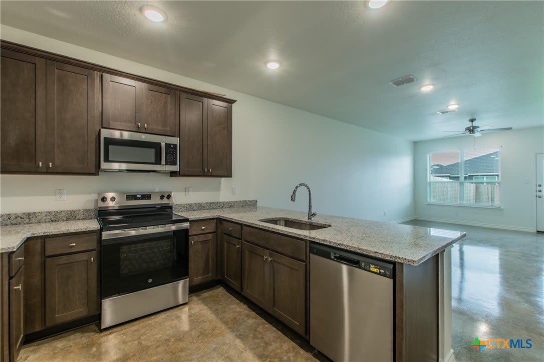 3901 Sugar Hackberry Trail – photo 5