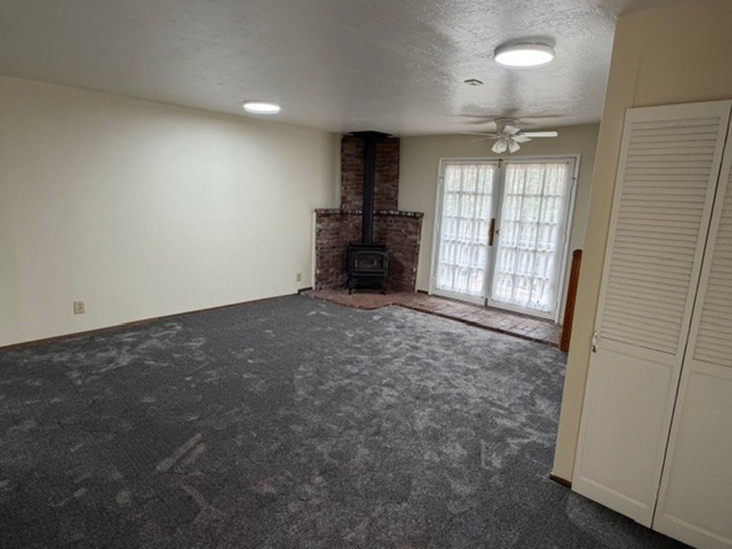 Charming 2 Bedroom Loft Style Home In The Heart Of Twain Harte – photo 4