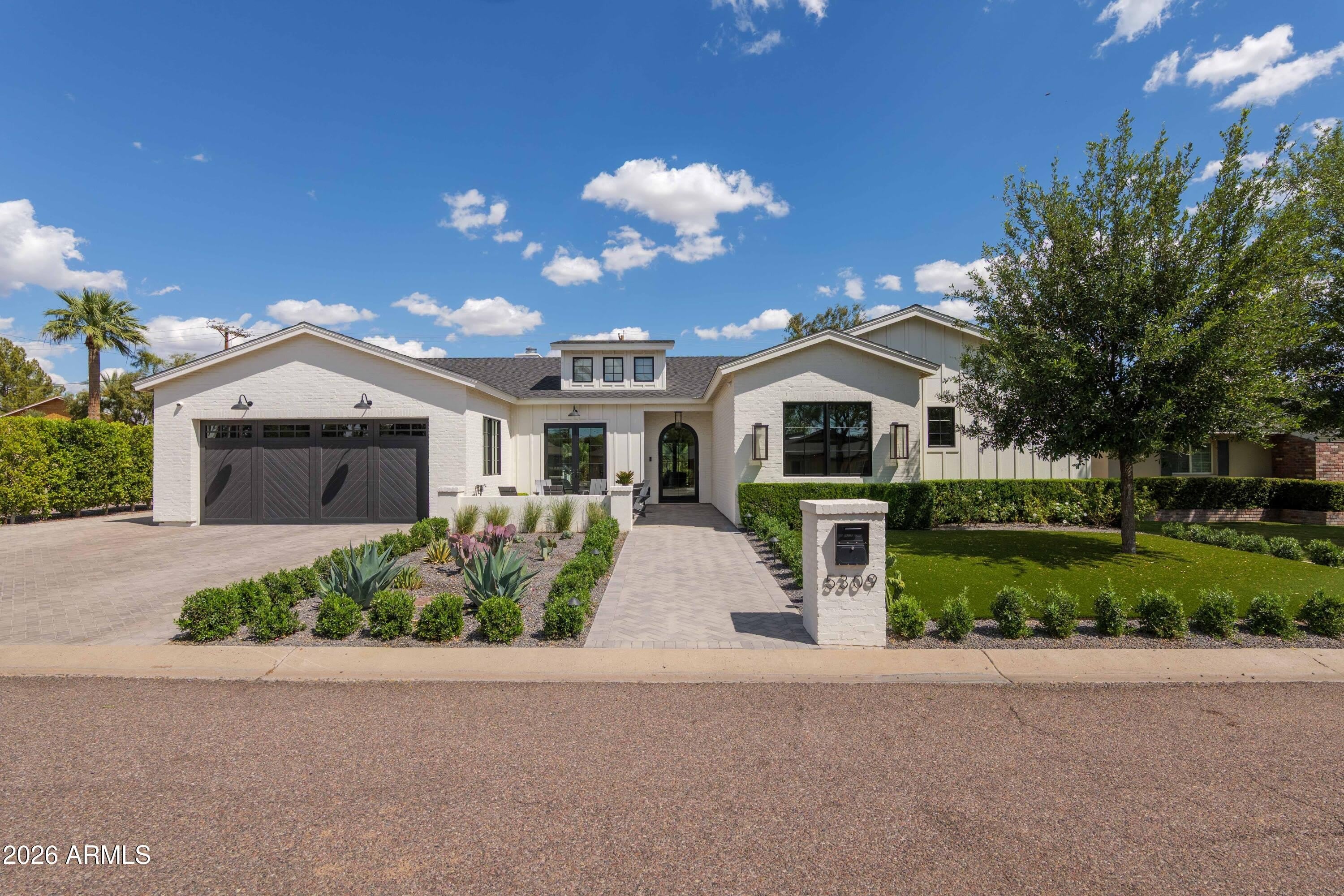5309 N 33Rd Street – photo 1