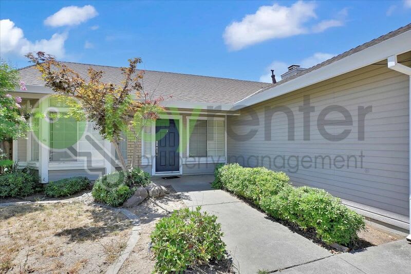 8428 Cassatt Way – photo 5