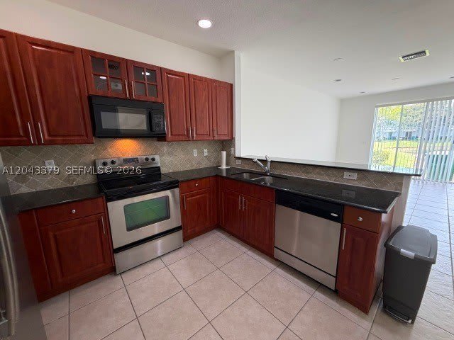 3595 NW 13th St – photo 3