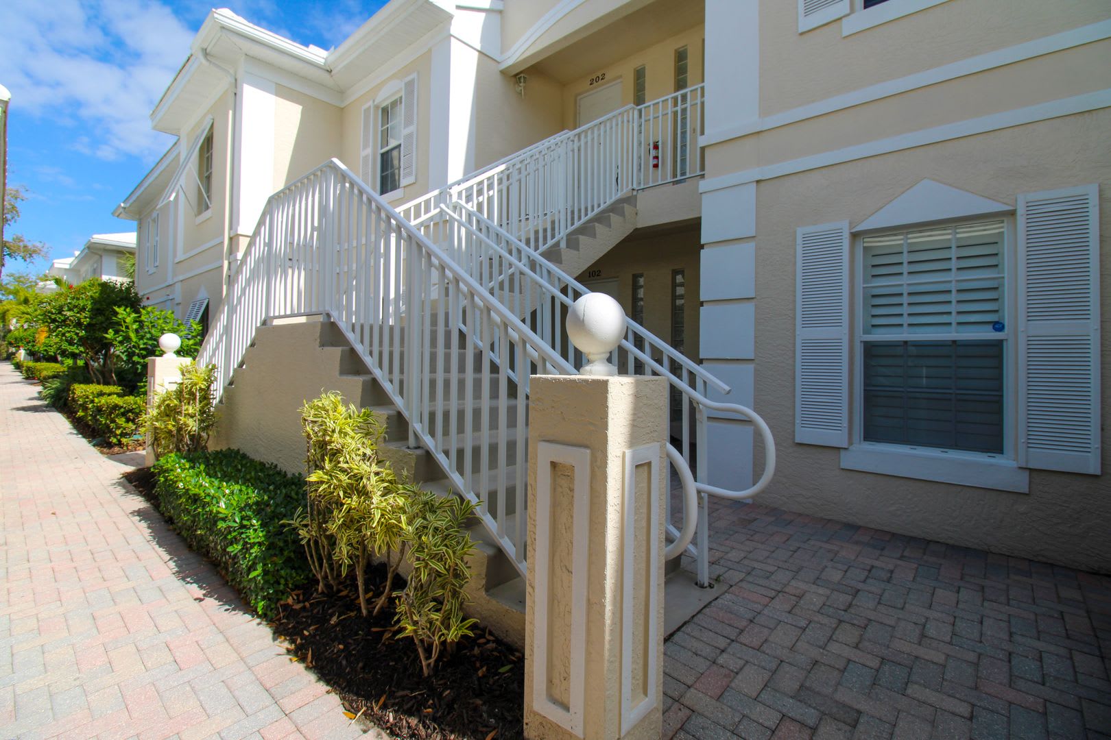 North Naples Sweet Water Bay Furnished Seasonal Rental – photo 4