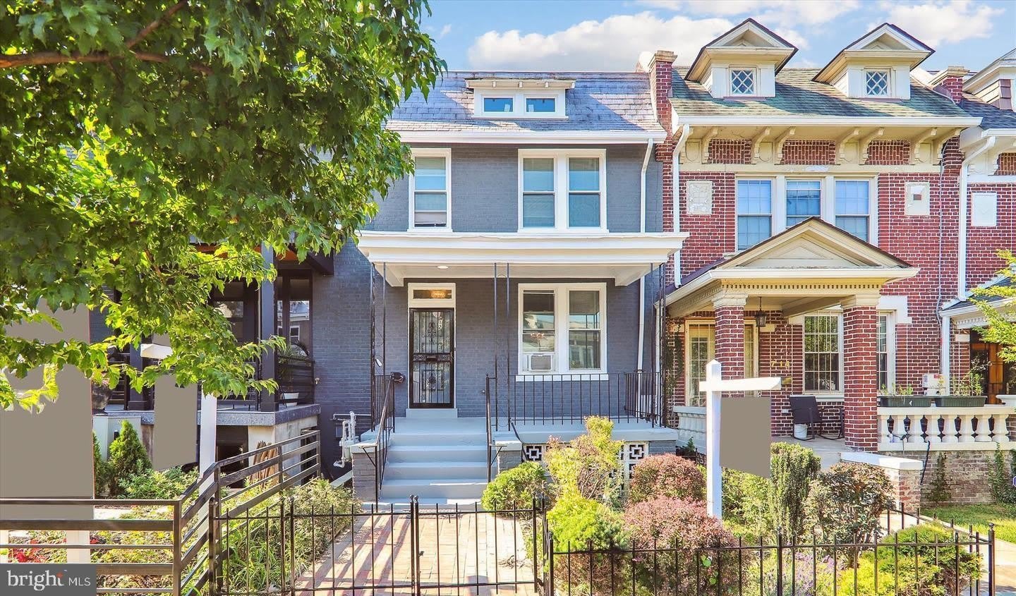 712 OTIS Place NW – photo 1