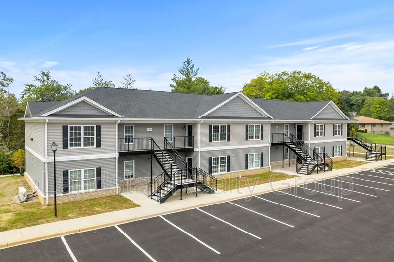 7302 Tiger Way 202 – photo 1