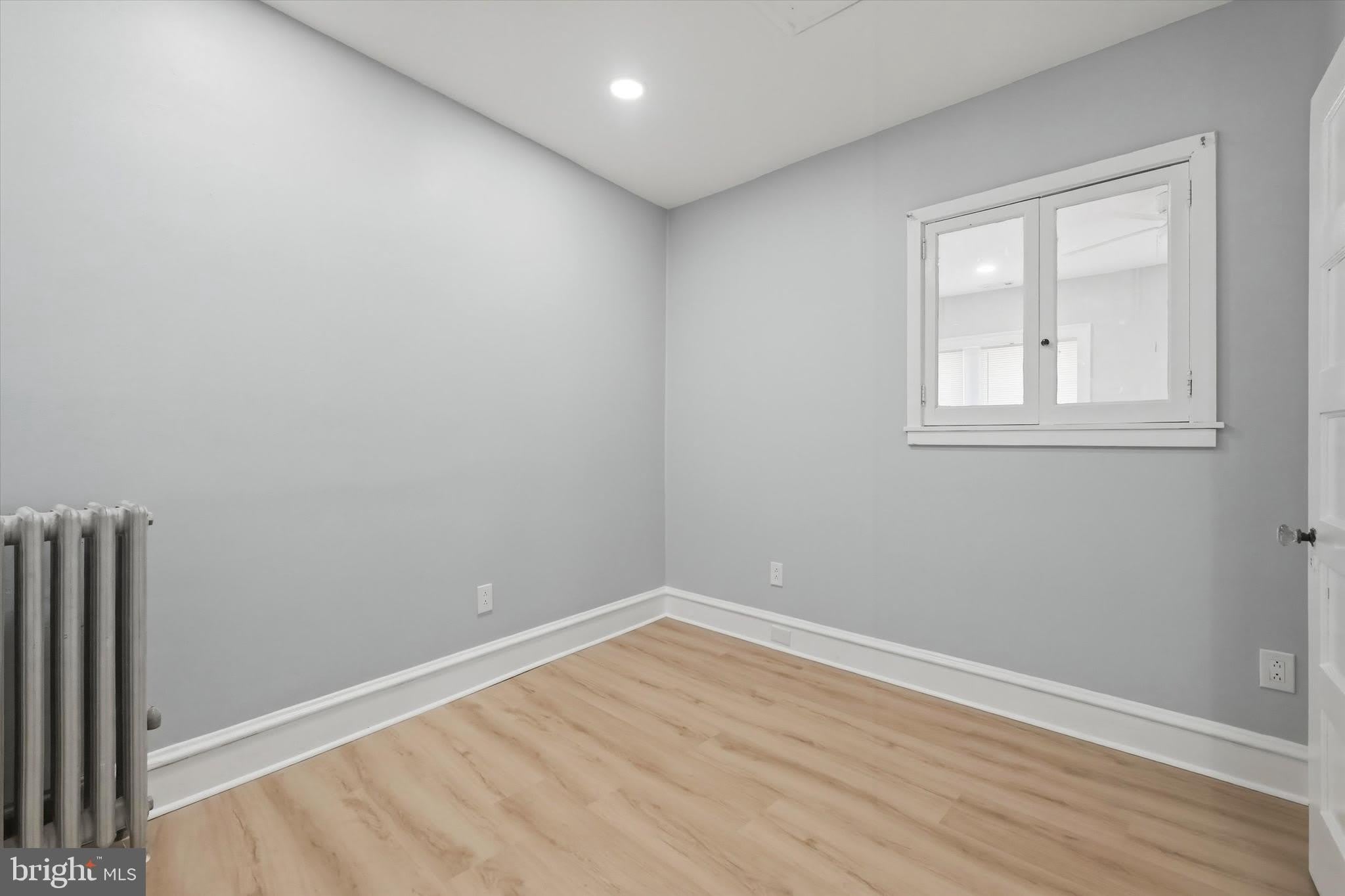 5548 RIDGE Avenue – photo 5