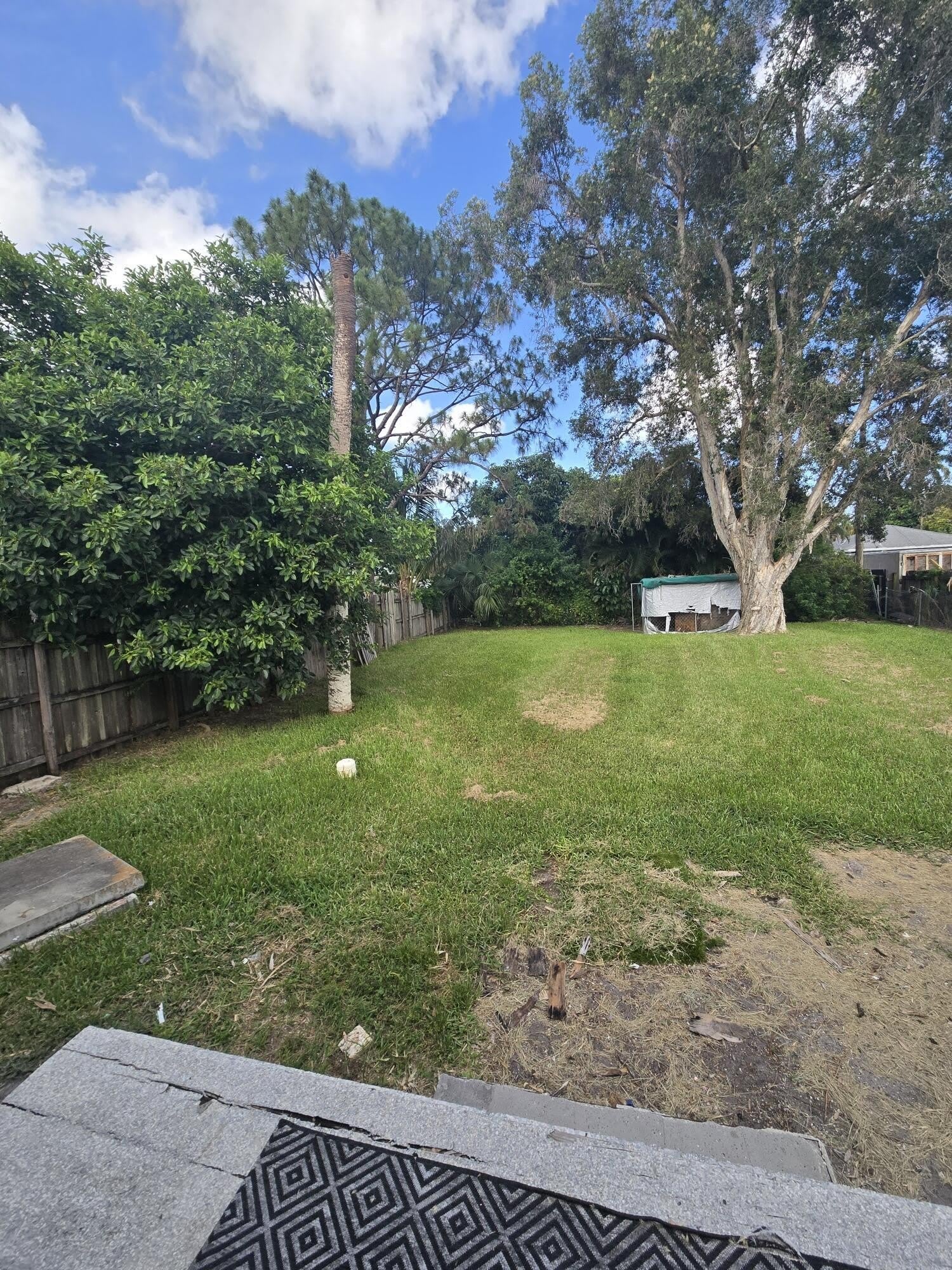 1220 Kent Street – photo 3