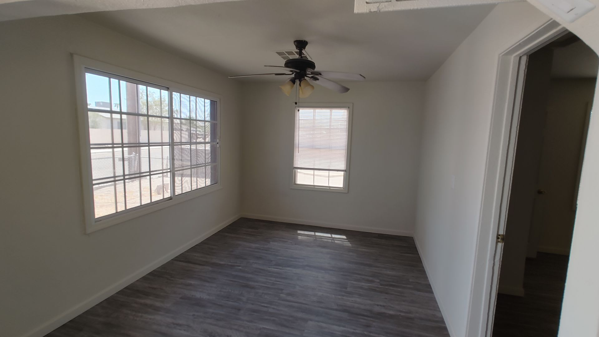 880 W 12Th Ave – photo 1