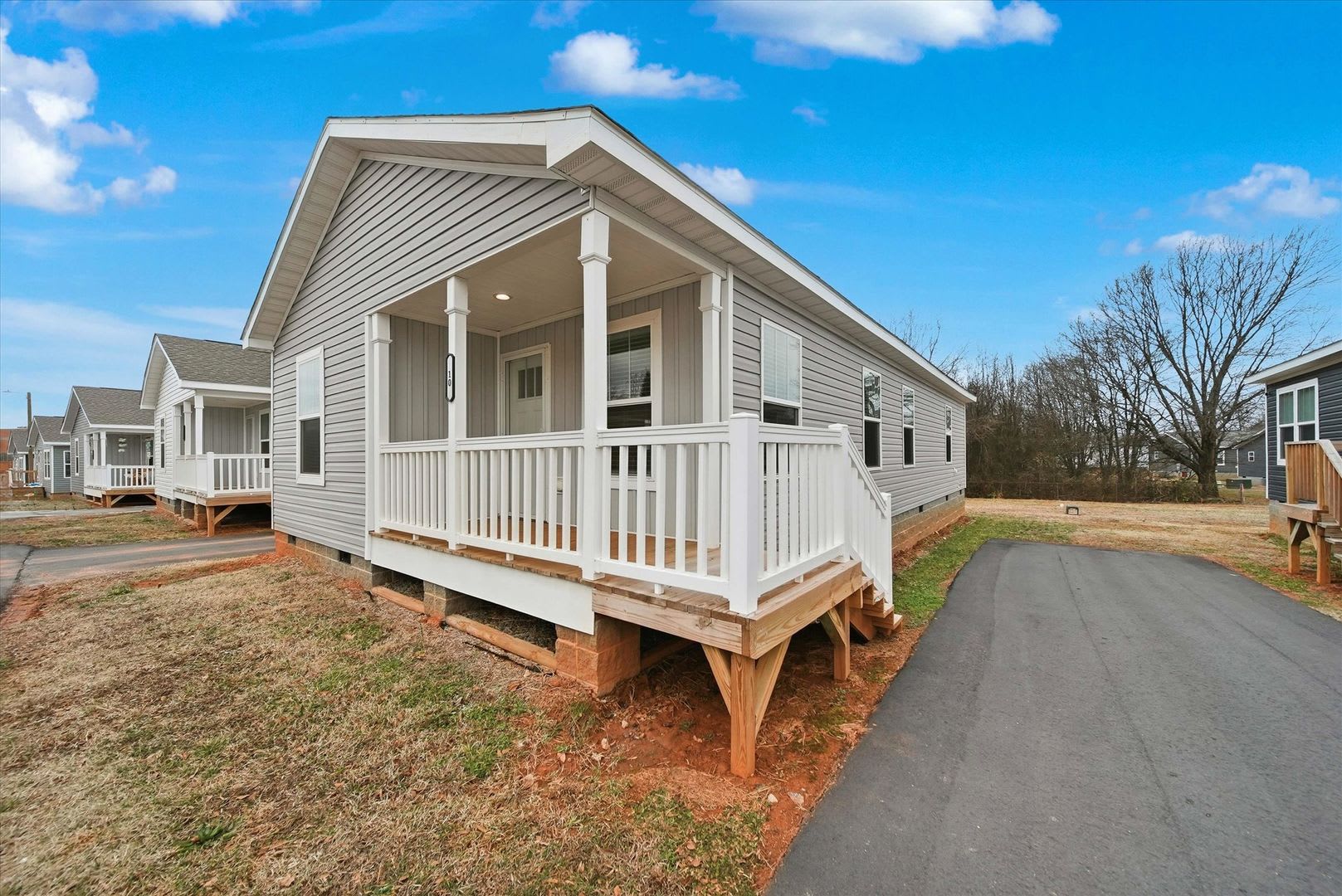 3 Bed / 2 Bath Home in Hickory FOR RENT Pet Friendly! Unit 2 – photo 2