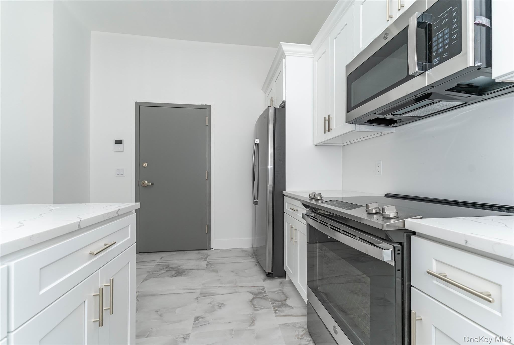 138 E Park Avenue – photo 5