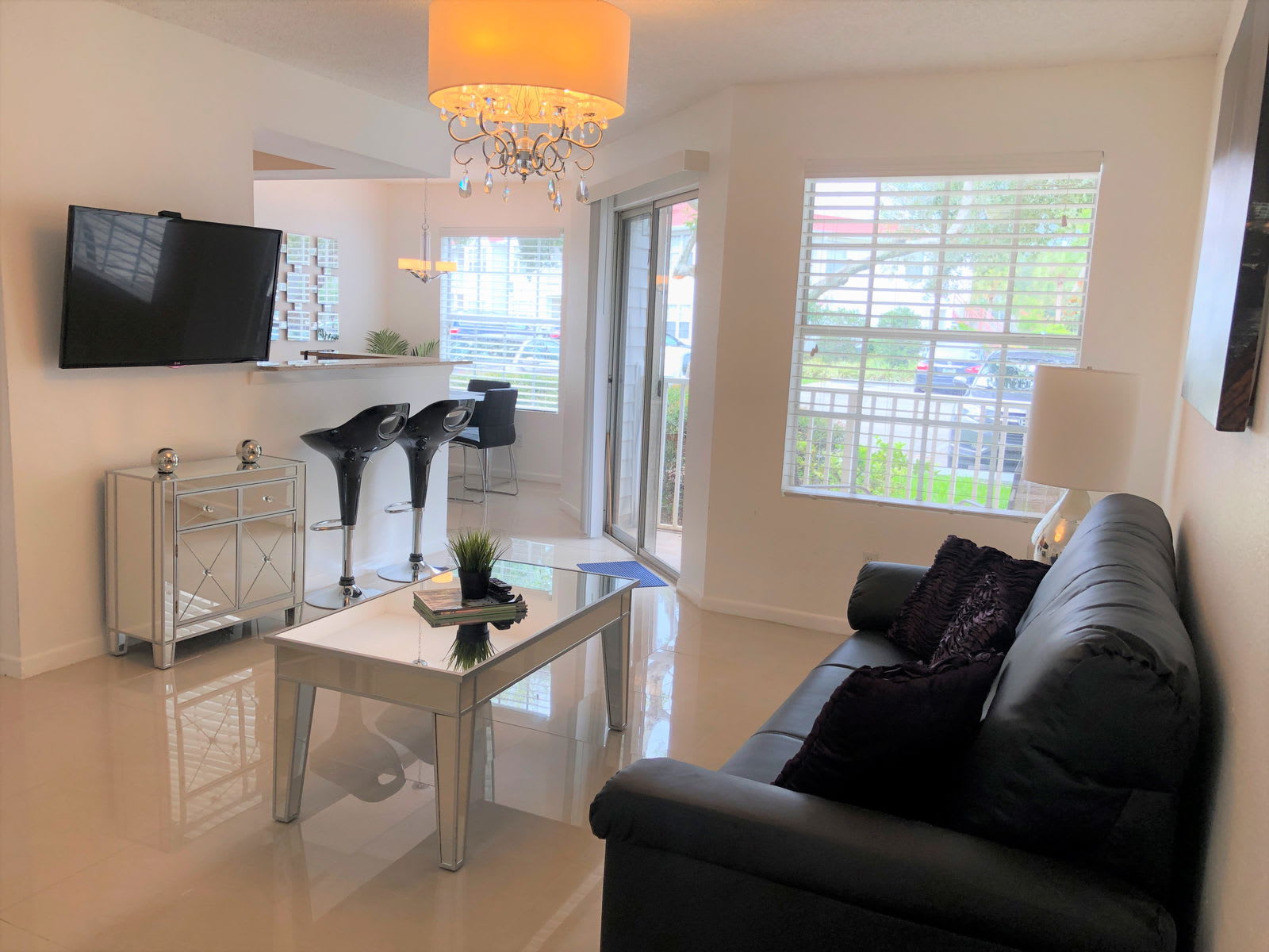 11582 Westwood Boulevard – photo 3