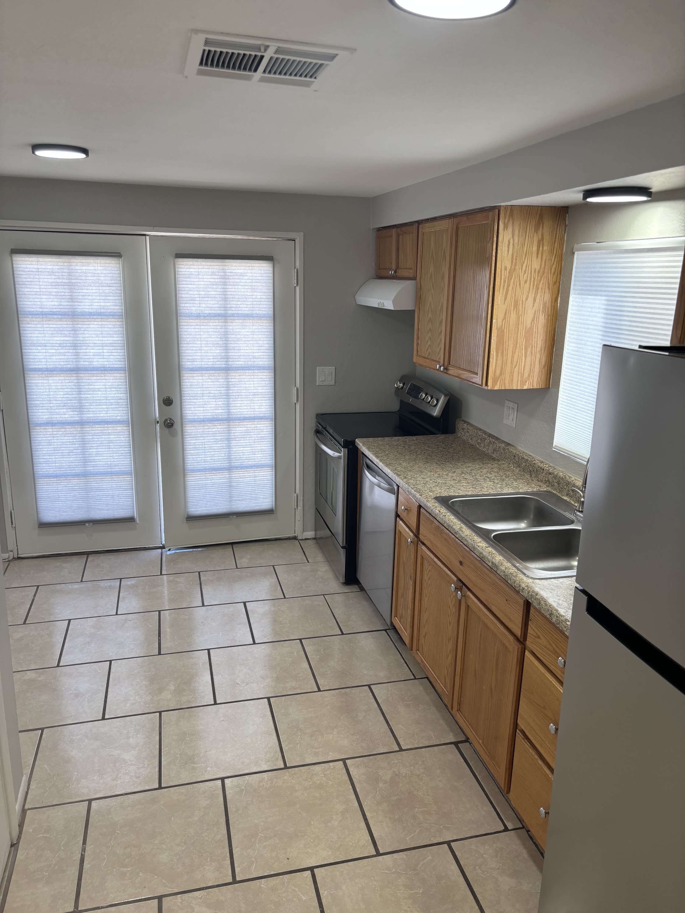 168 South 54Th Street B – photo 1