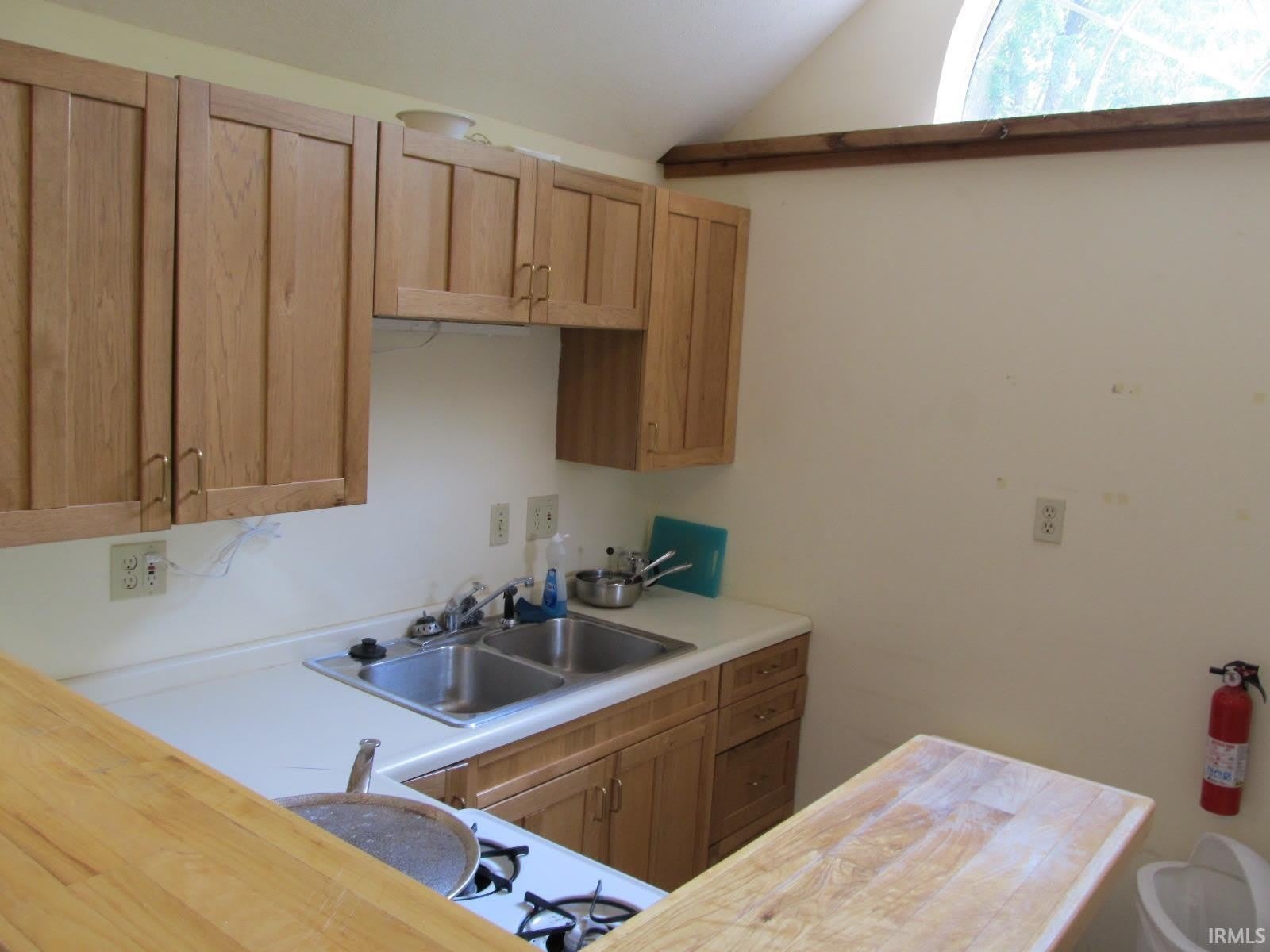 613 W Kirkwood Avenue – photo 3