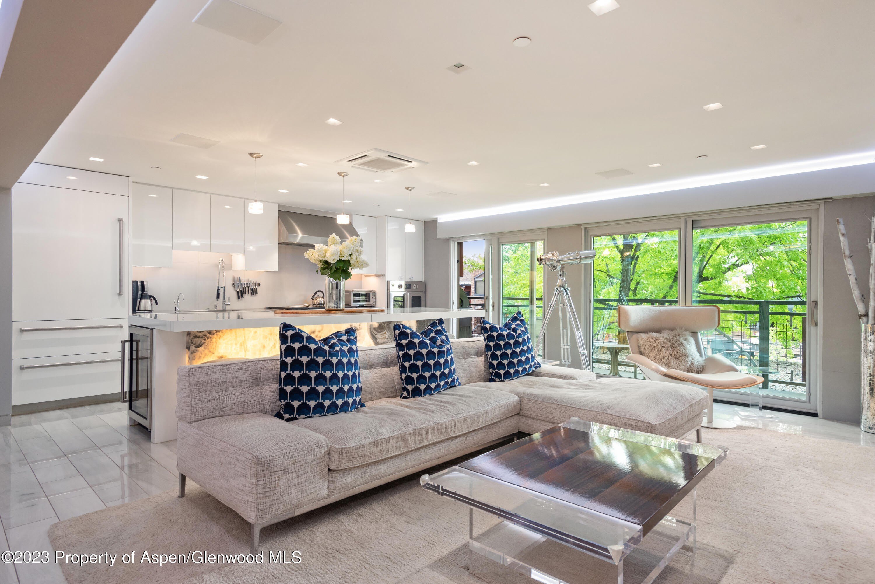 555 E Durant Avenue – photo 1