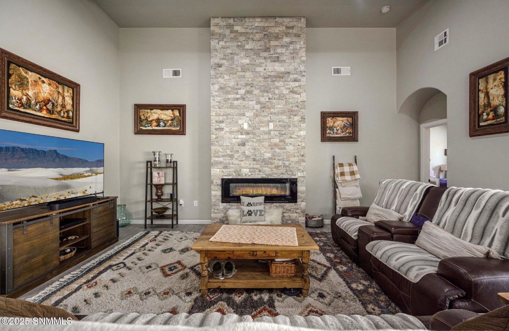 Beautiful Home in Sonoma Area – photo 2