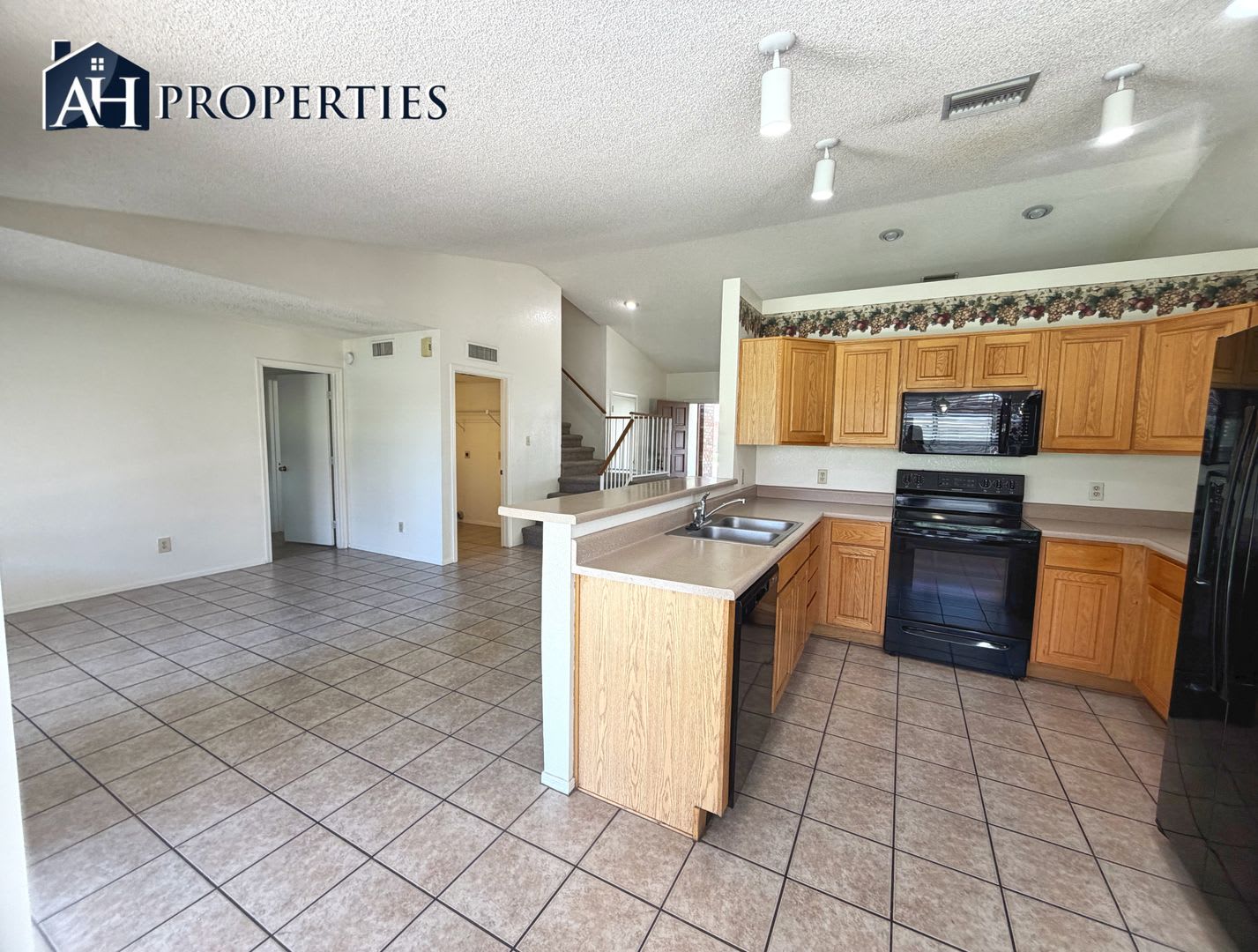 Arrowhead Ranch 7203 W Kimberly Way – photo 5