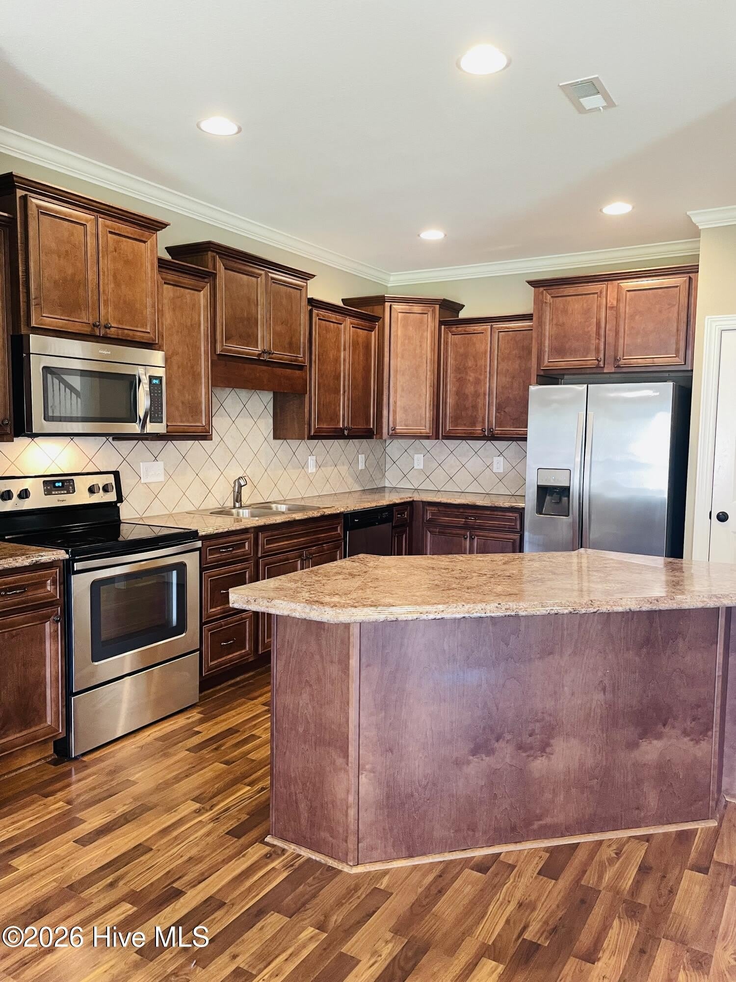 2016 Leighton Drive – photo 5