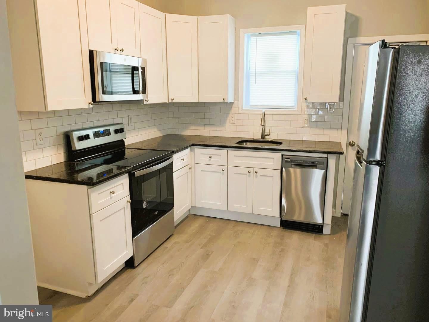 1314 S MYRTLEWOOD Street – photo 1