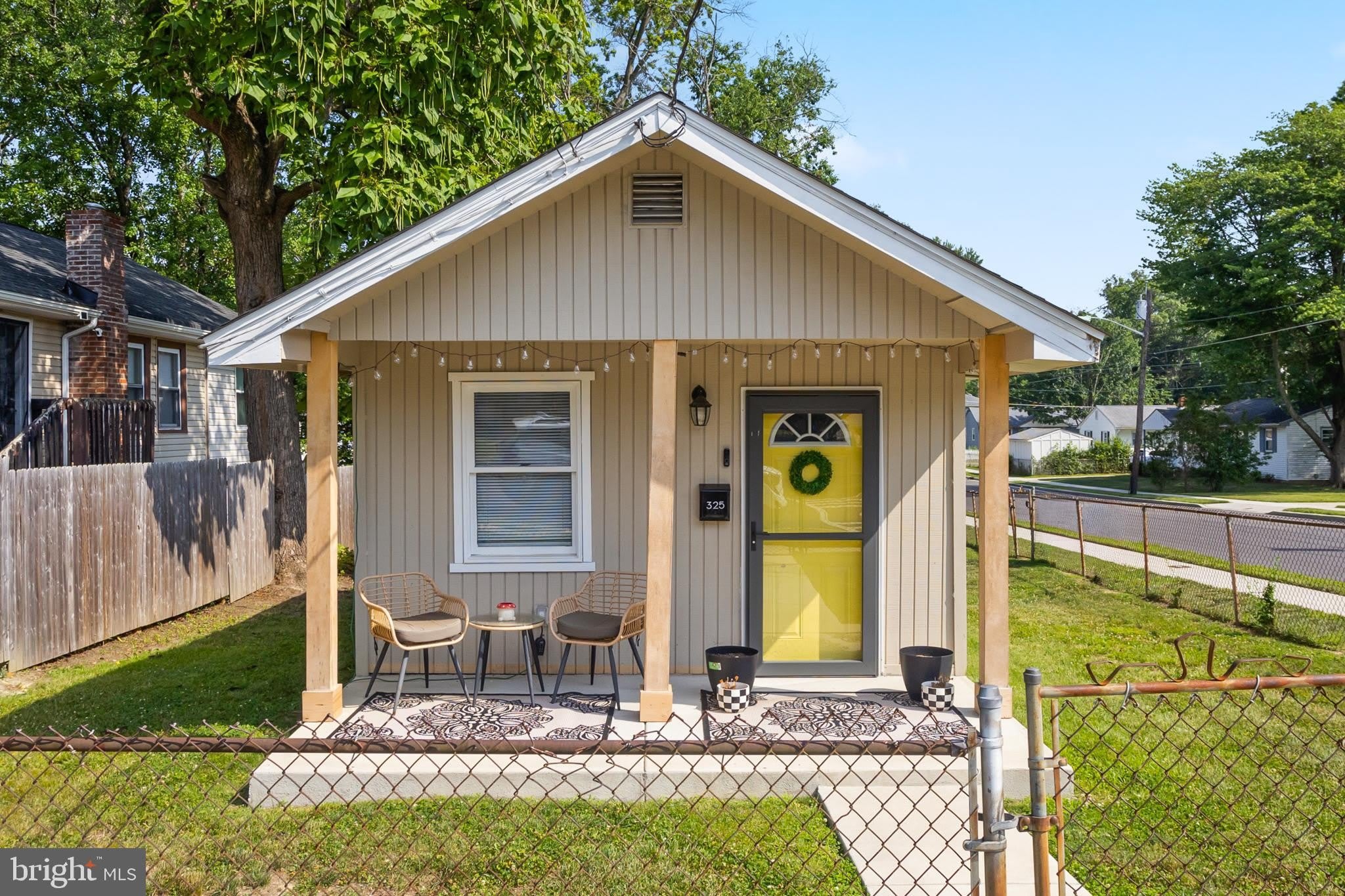 325 W Evergreen Avenue – photo 1