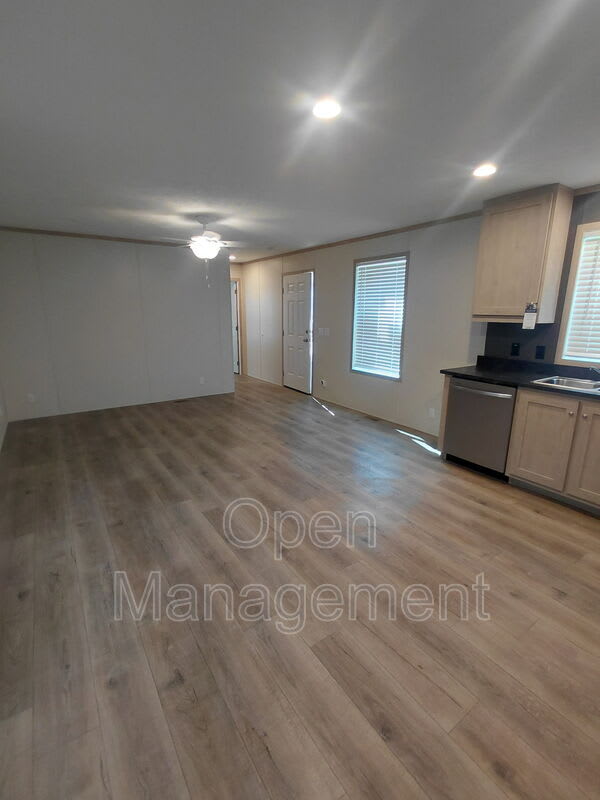 284 Kathy Circle – photo 2