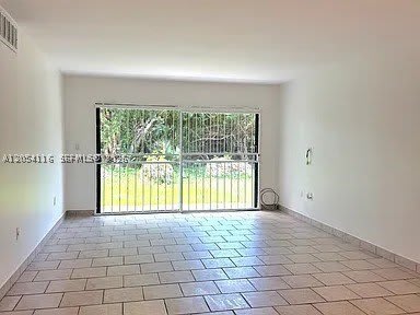 8881 Fontainebleau Blvd – photo 5