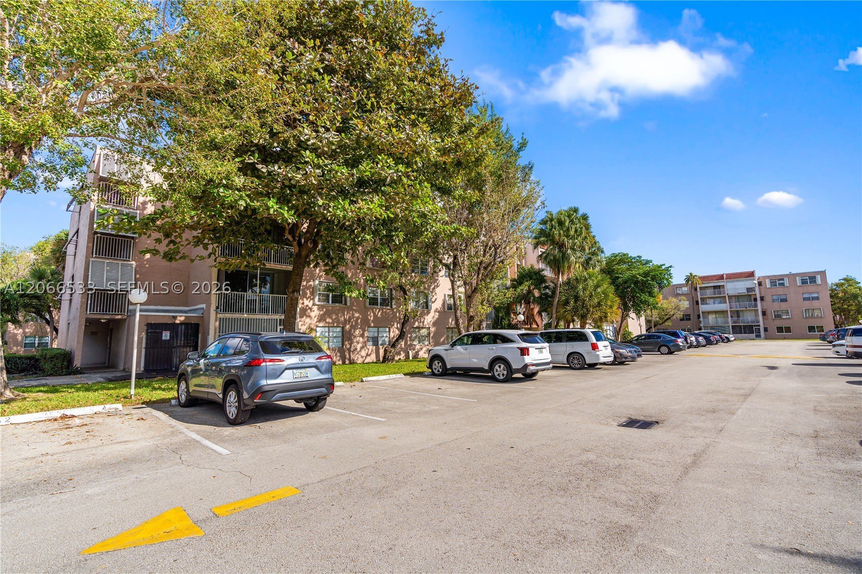8501 NW 8th St – photo 3