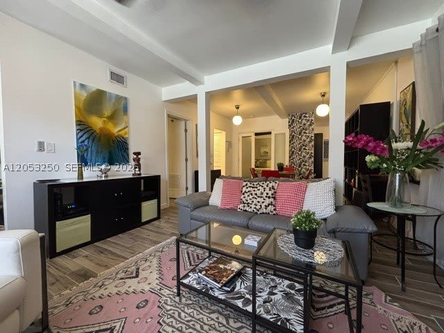 180 NE 82nd Ter – photo 1
