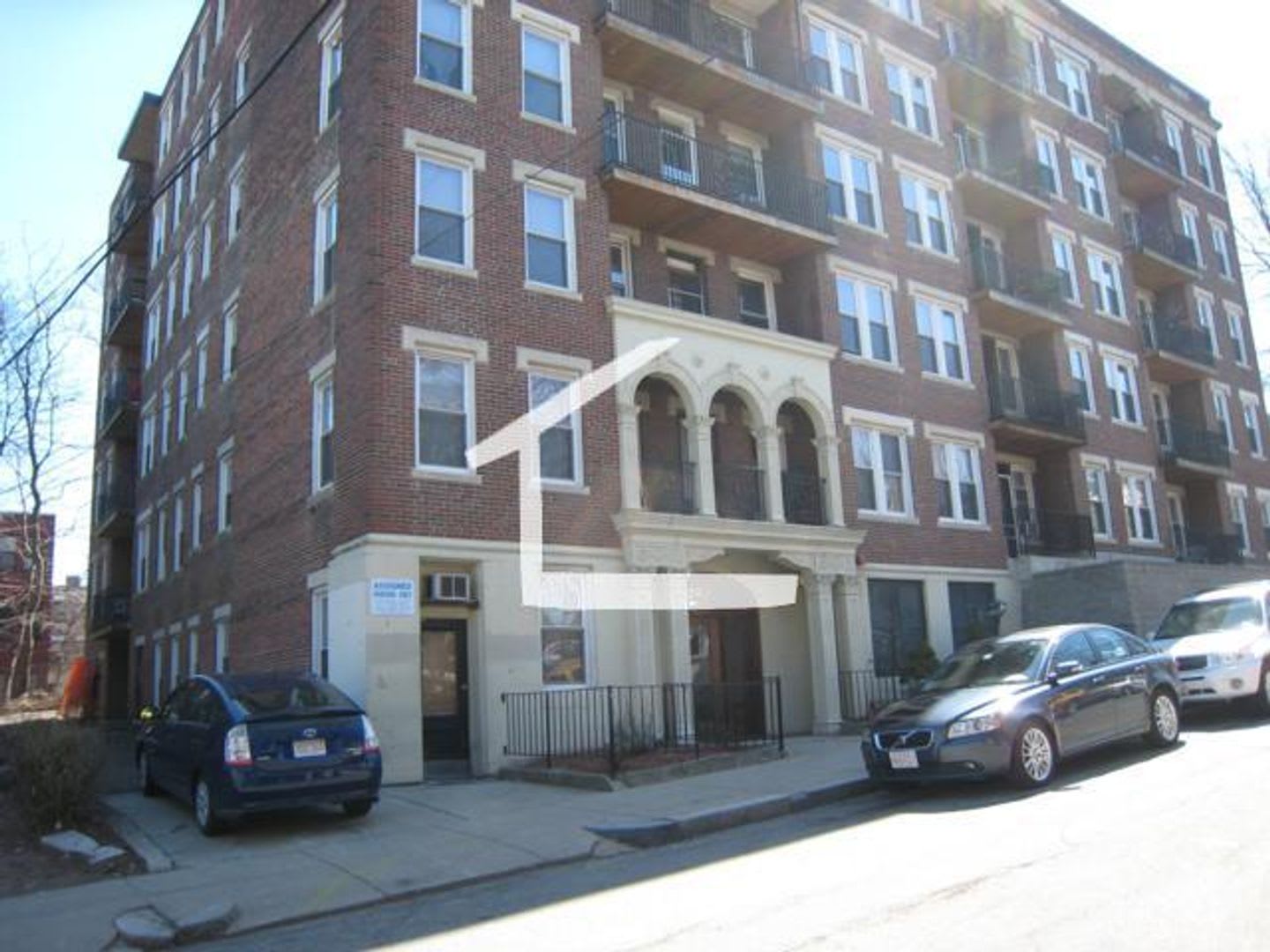 Nice 1 bed in Allston – photo 2