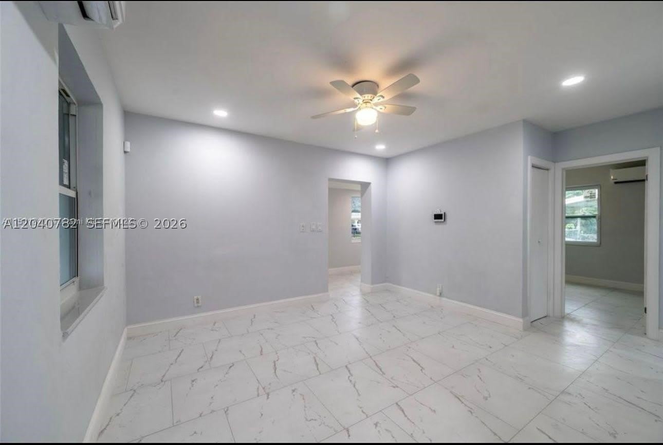 425 NW 14th Way – photo 3