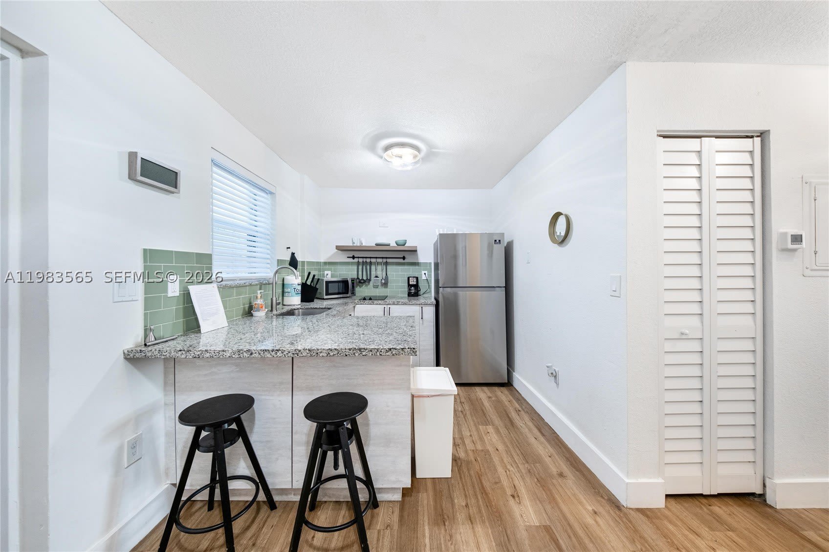 237 38th St – photo 5