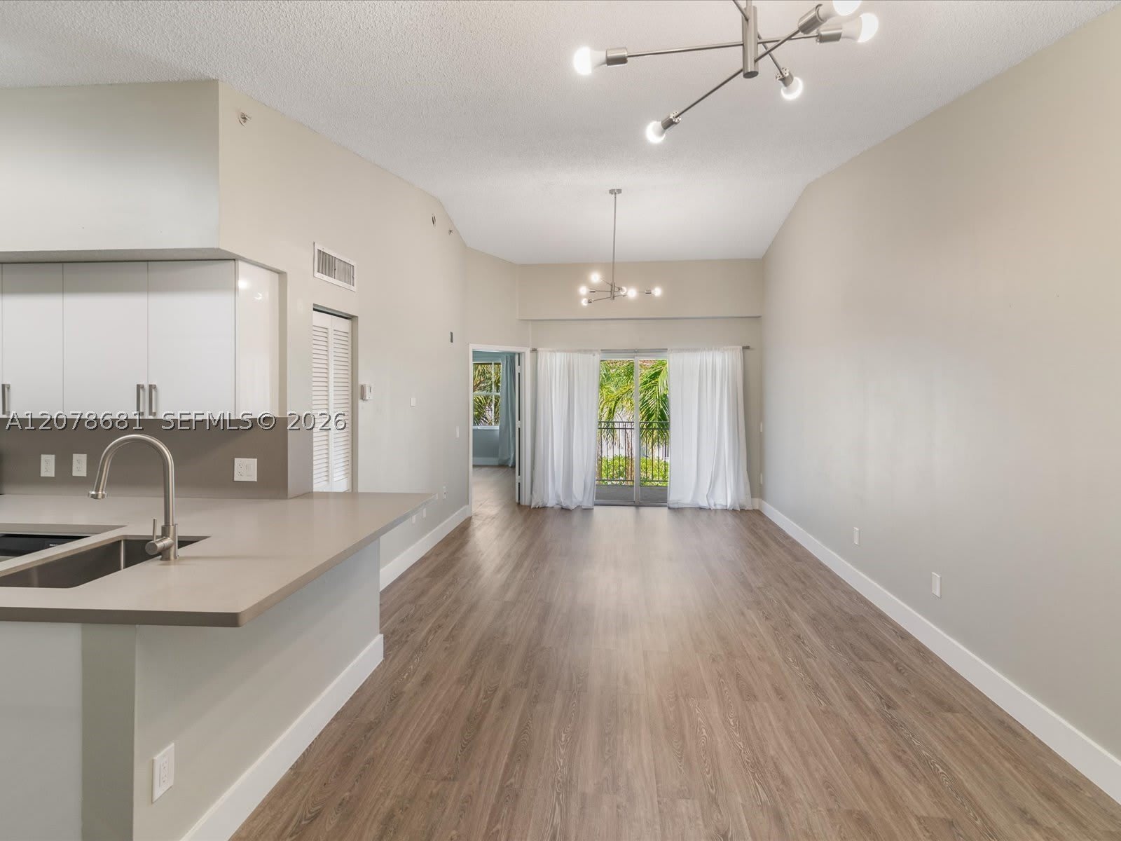 155 NW 96th Ter – photo 1