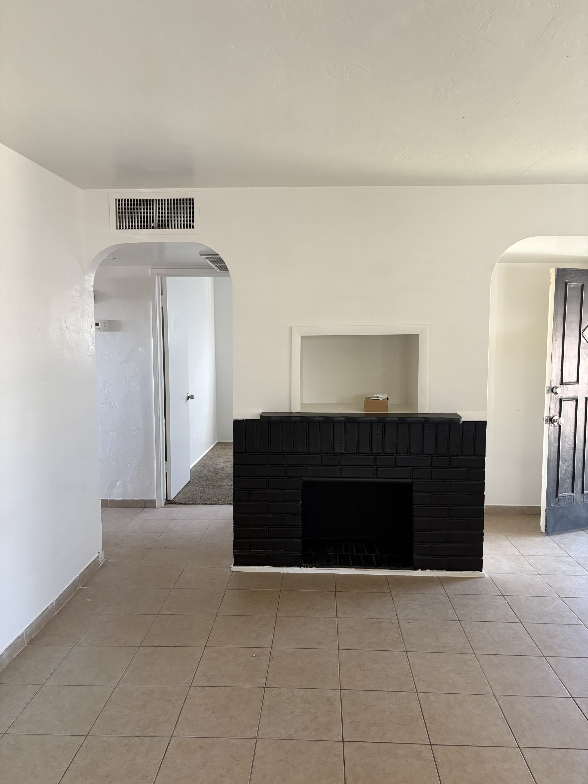 8815 North 28th Avenue – photo 3
