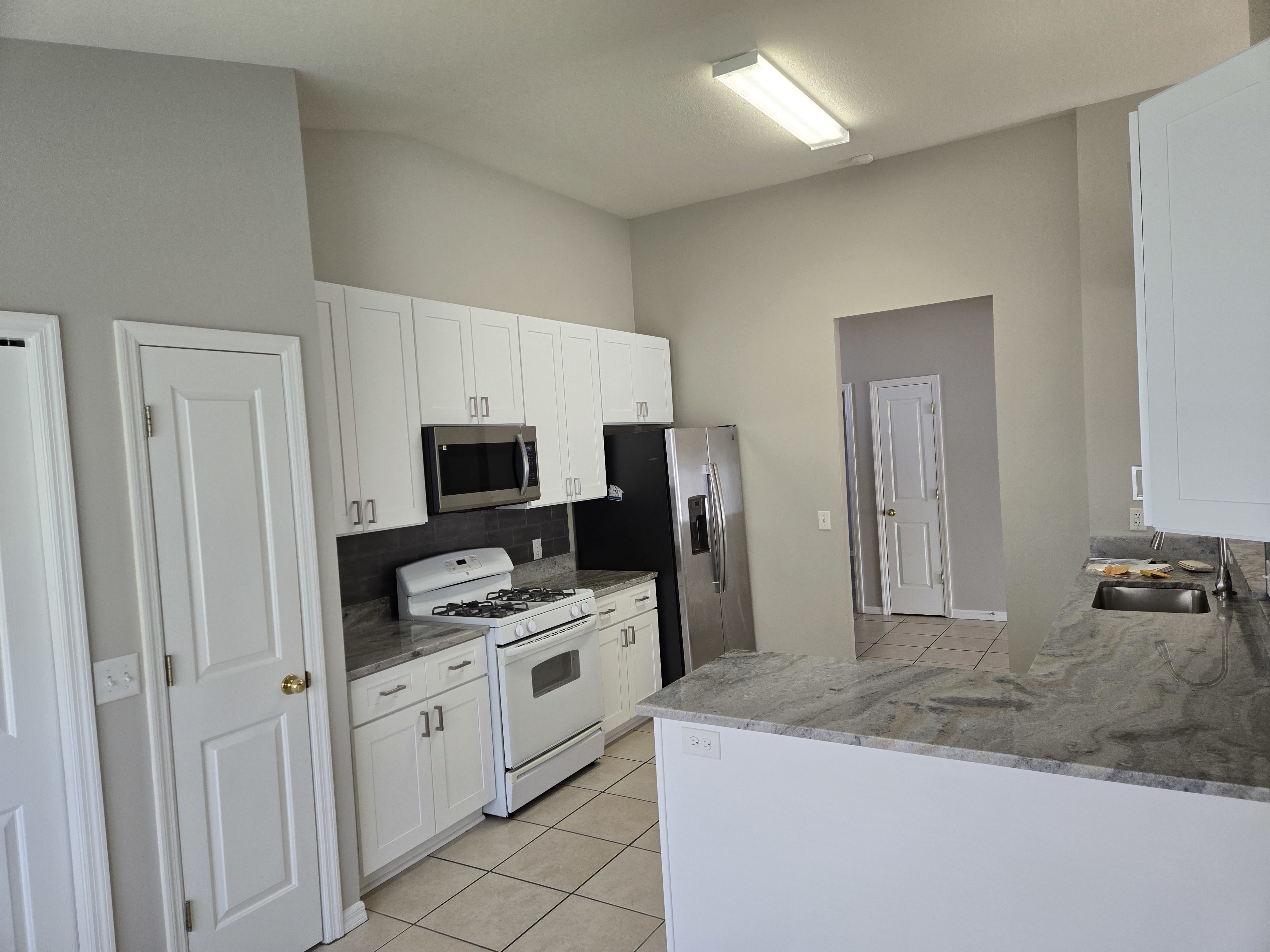 2638 Maylin Drive – photo 3