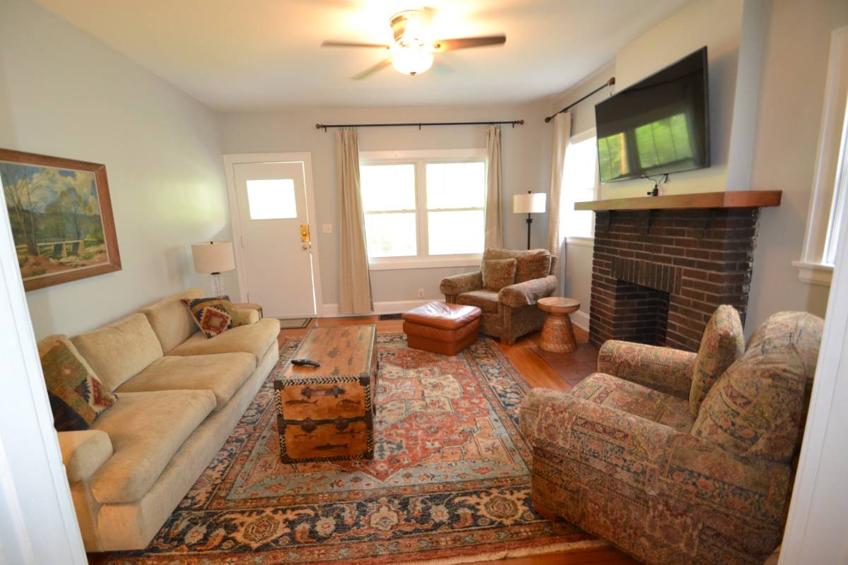 5525 Tompkins Ave – photo 2