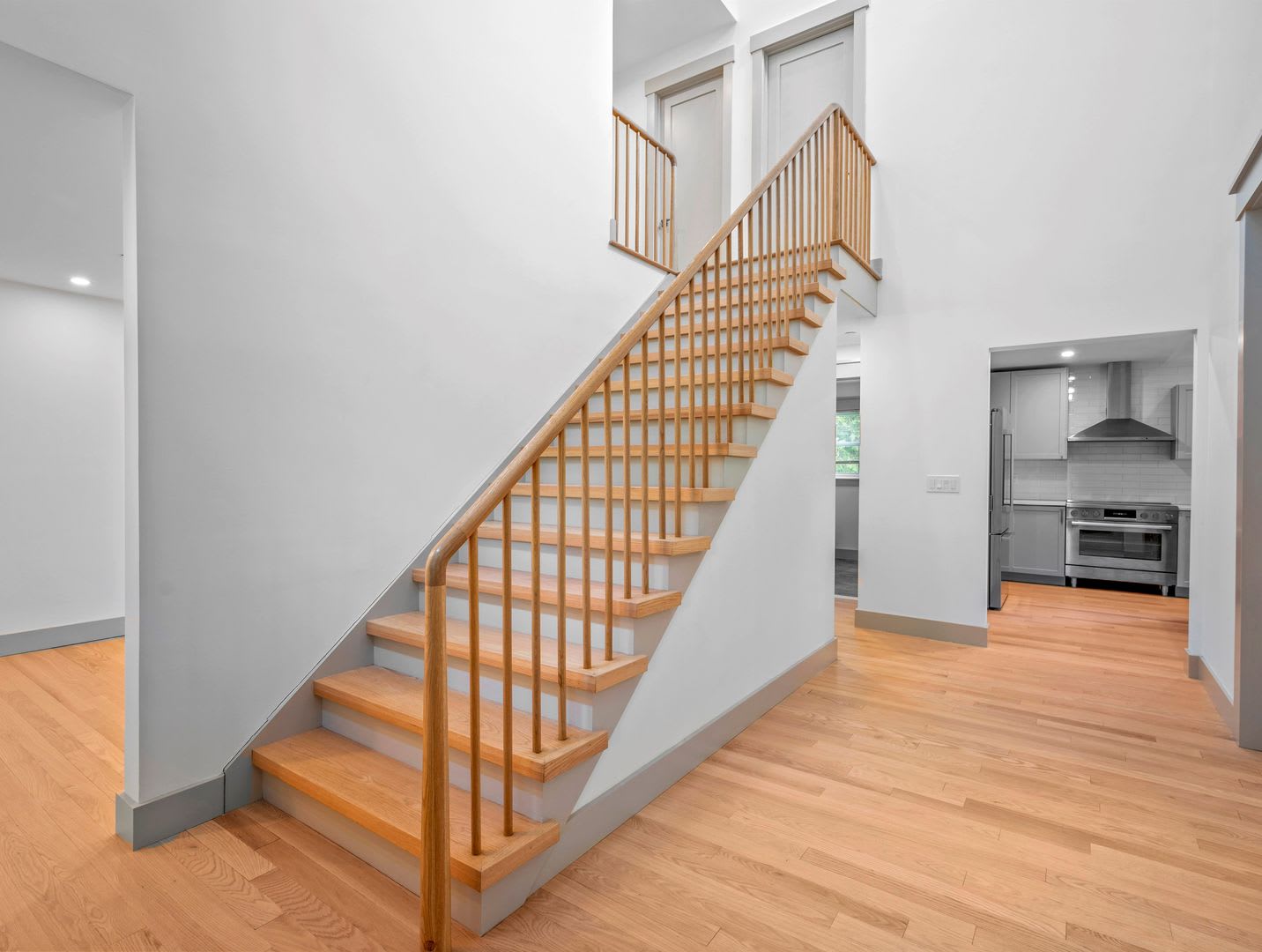 Modern Farmhouse 3 Bedroom 3.5 Bathroom – photo 3