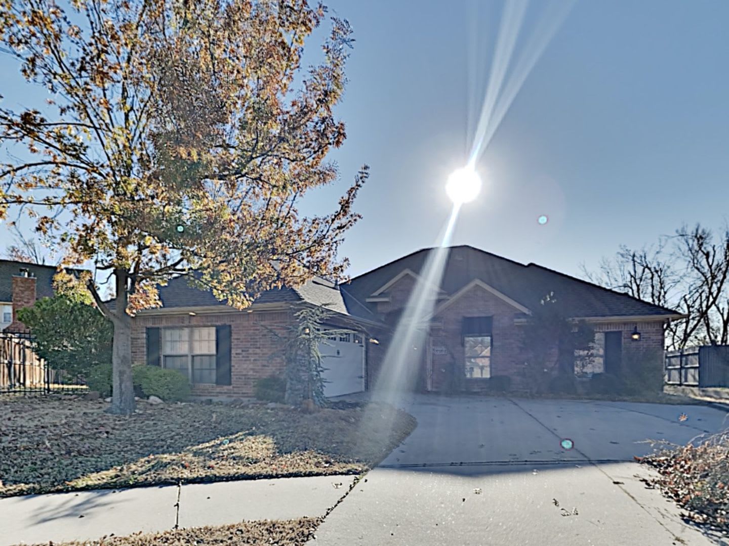 Spacious and Beautiful 4 bedroom 2 bath home located in NW OKC – photo 2