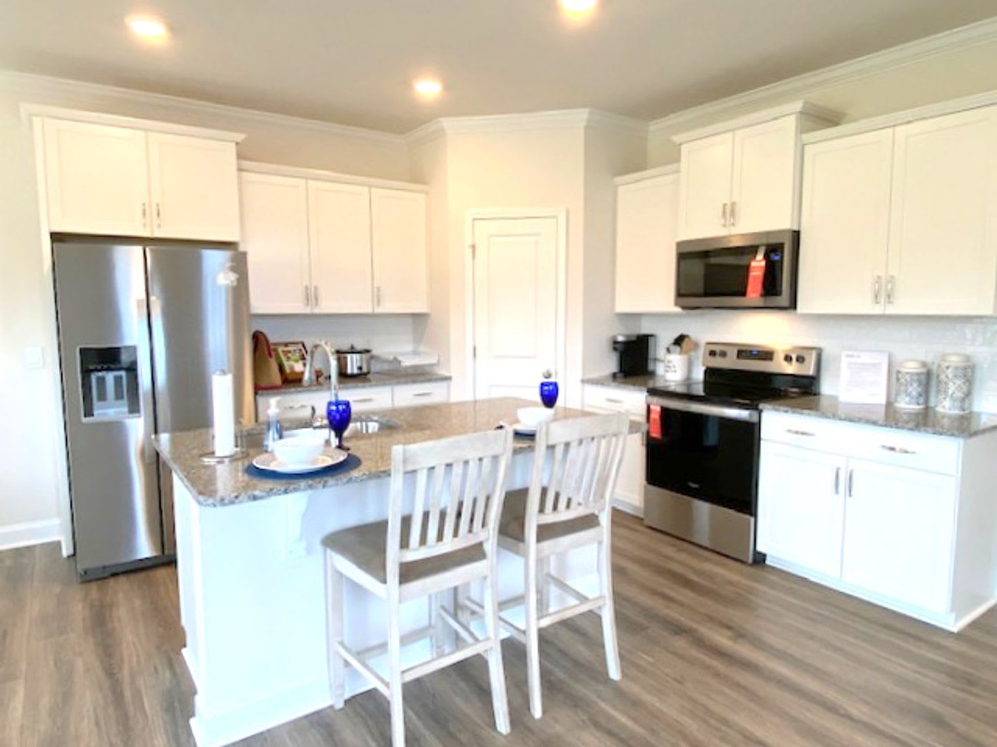 Newer Construction Townhome In Hendersonville – photo 2