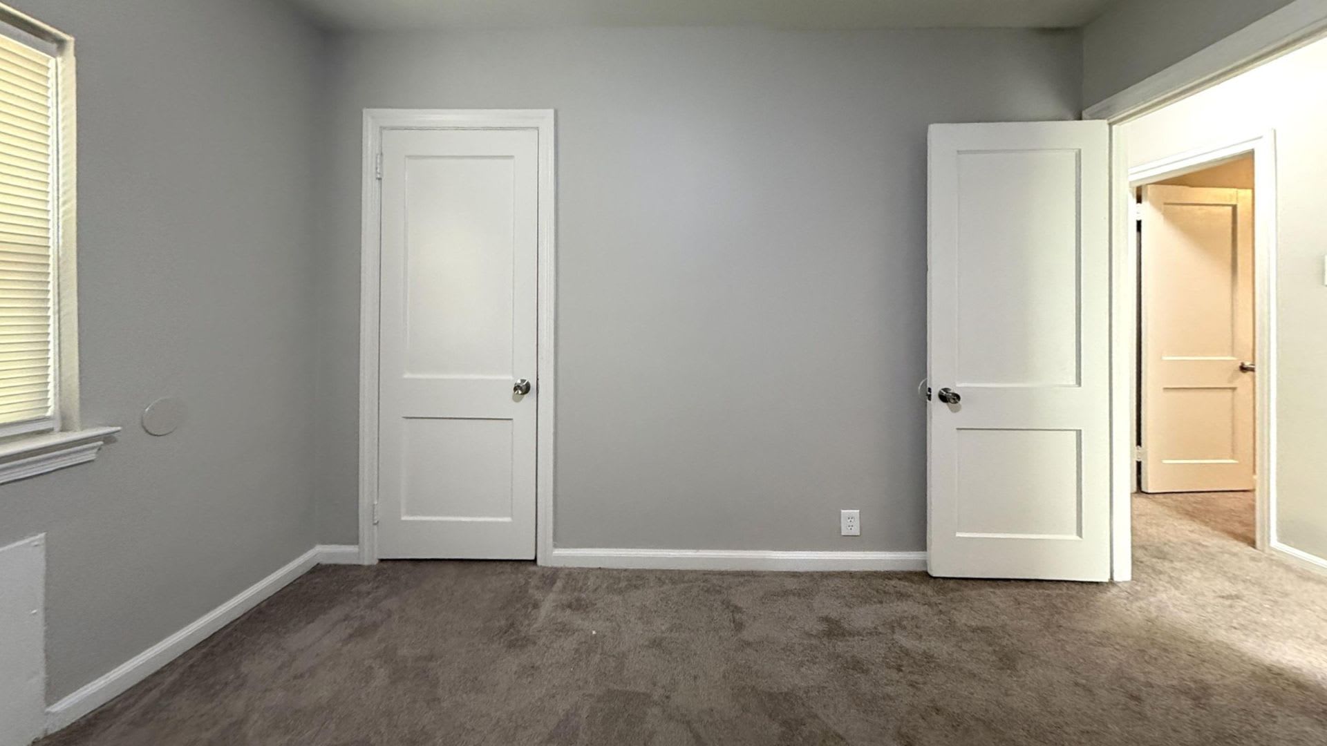 Gorgeously Remodeled 3 Br Townhome W Garage Oil Heat In Upper Darby – photo 3