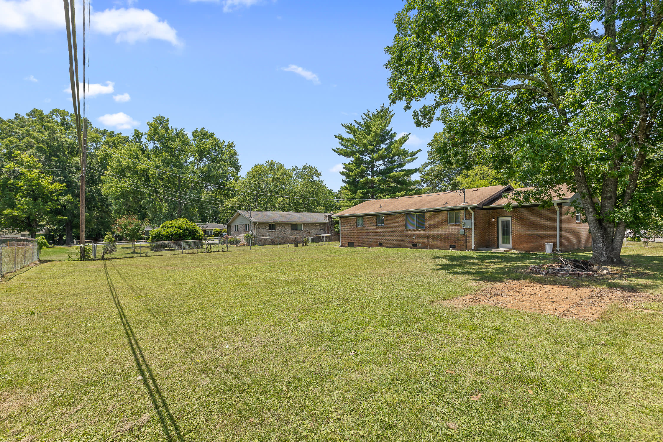620 Lindsay Avenue – photo 5