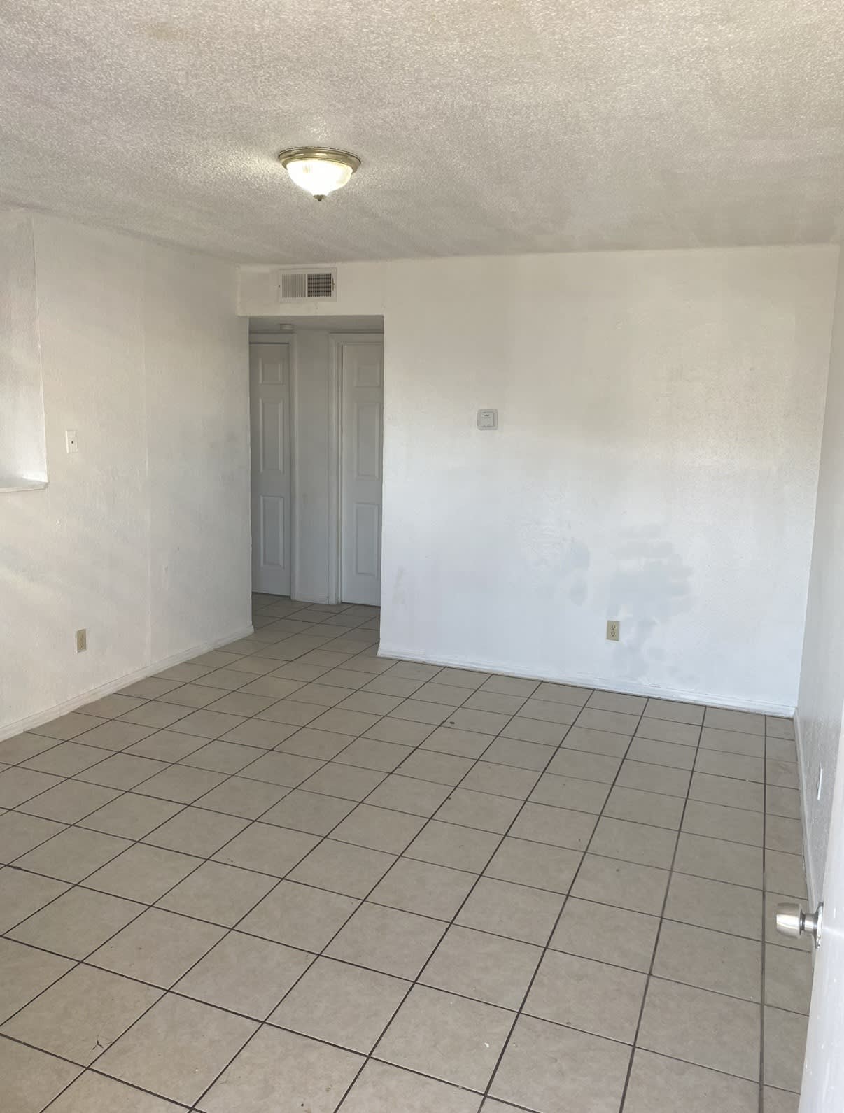 California Apartments – photo 5