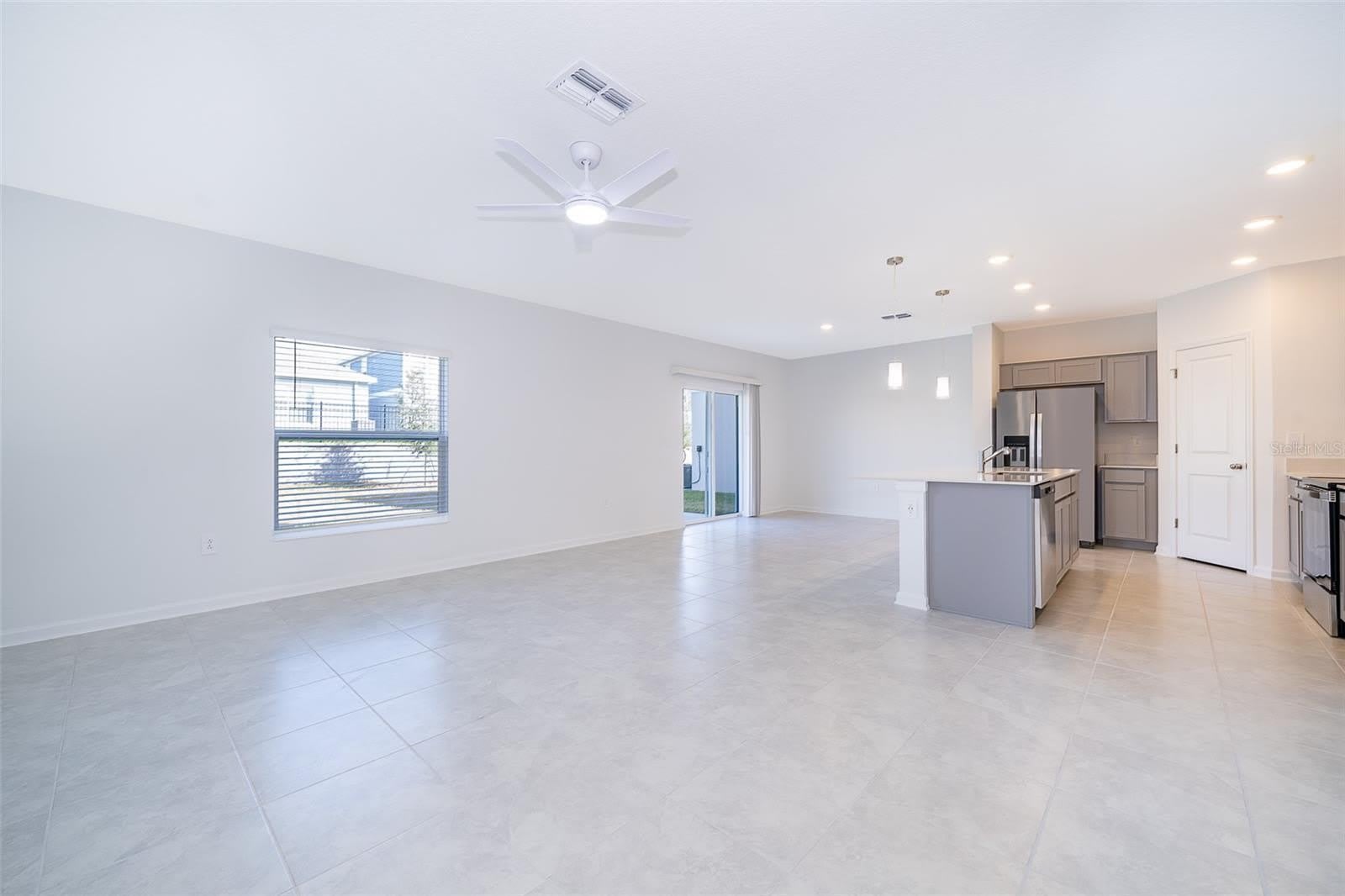 2723 GENTLE RAIN Drive – photo 2