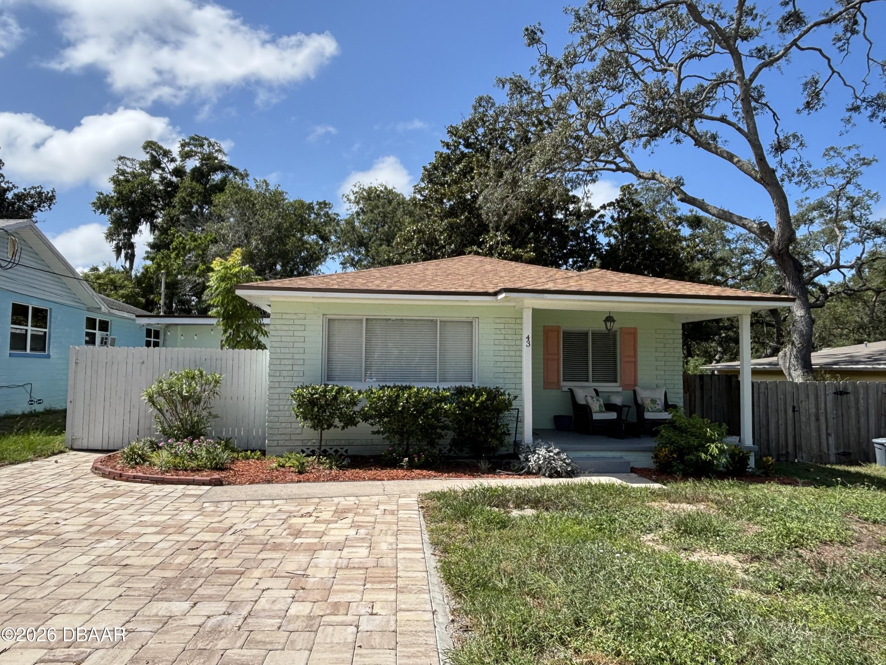 43 Warwick Avenue – photo 1