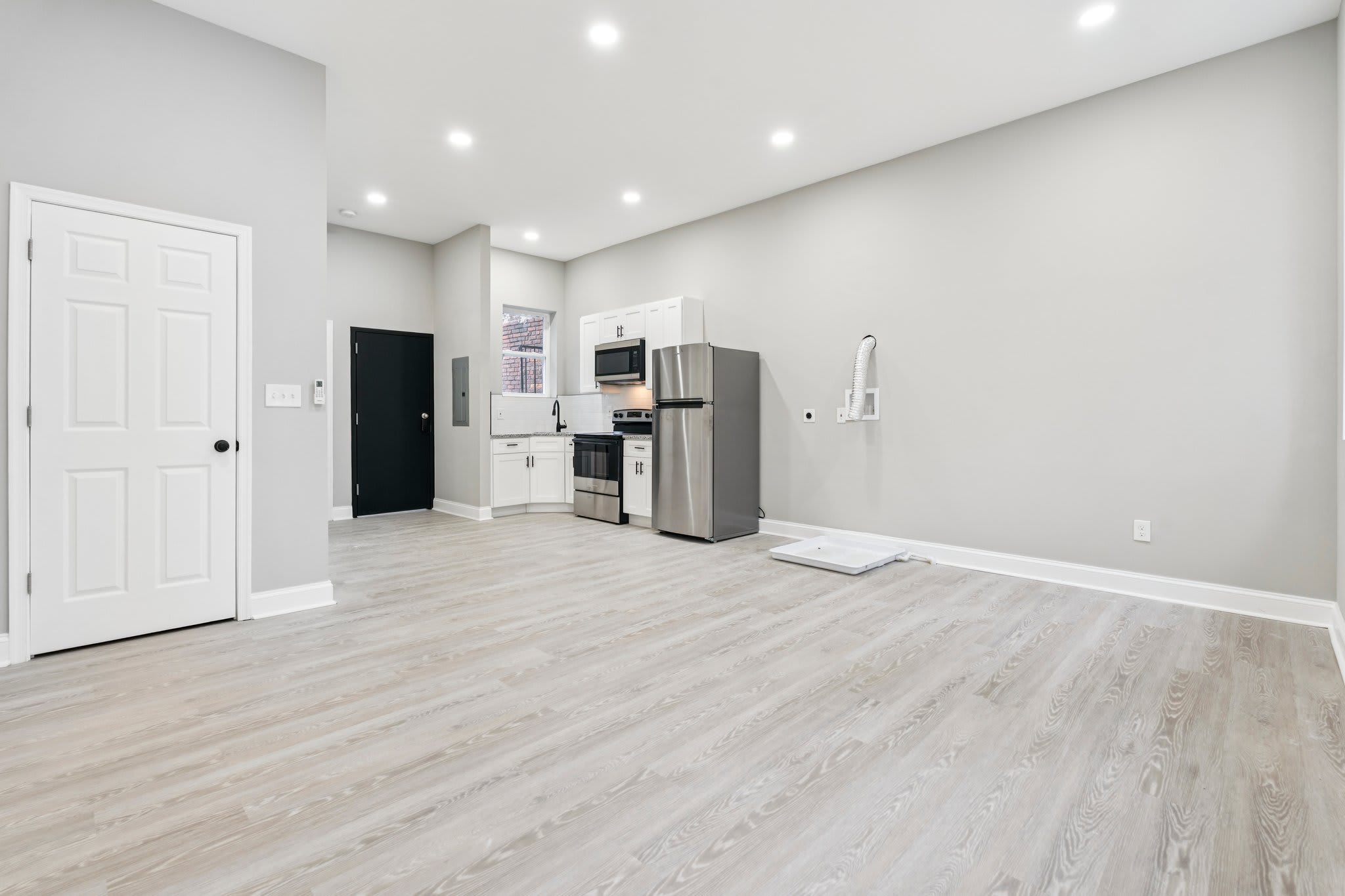 916 North Arlington Avenue – photo 2