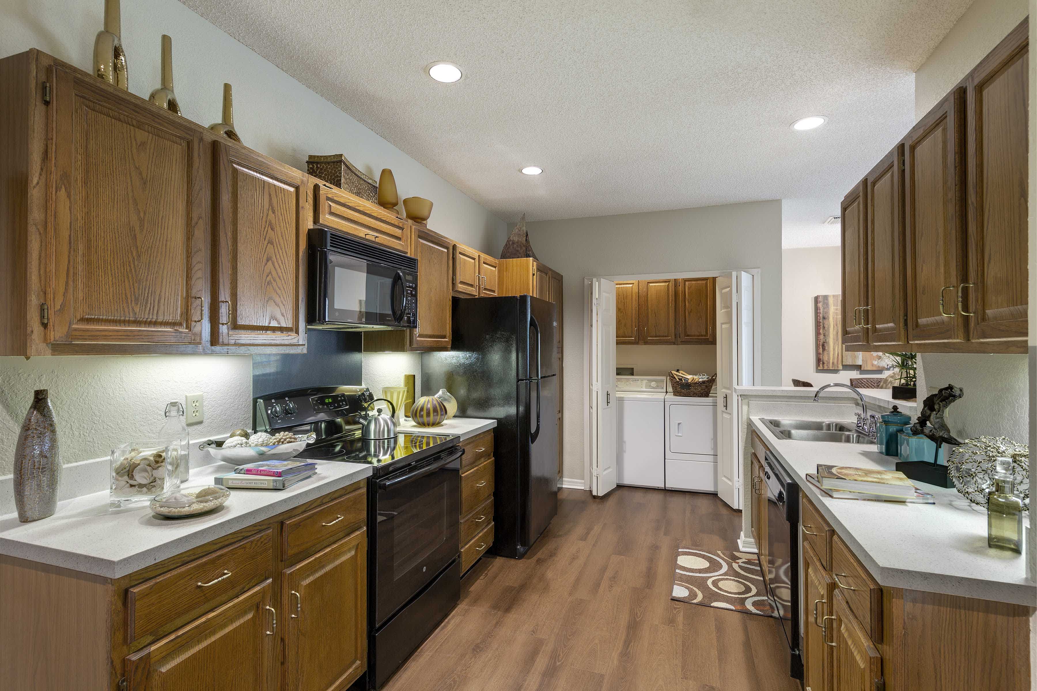 Golf Brook Apartments – photo 4