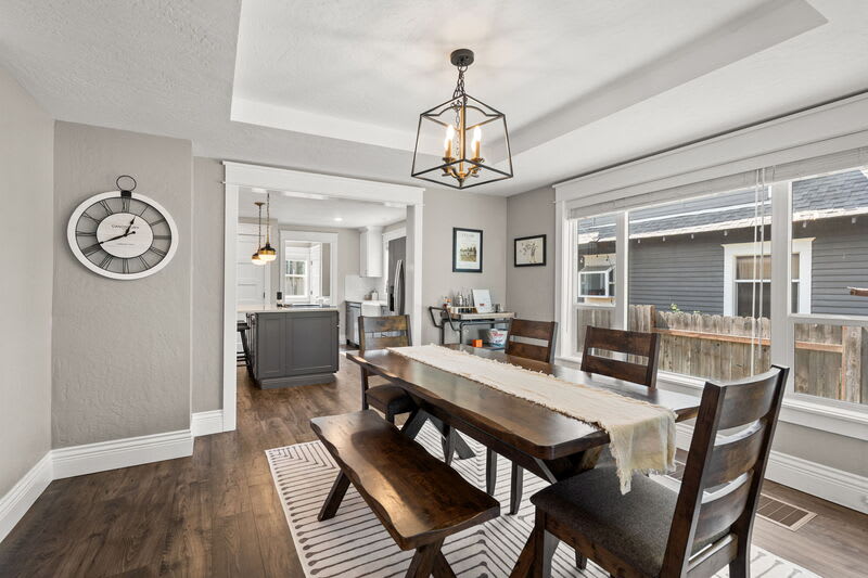 3704 East 24th Avenue – photo 1
