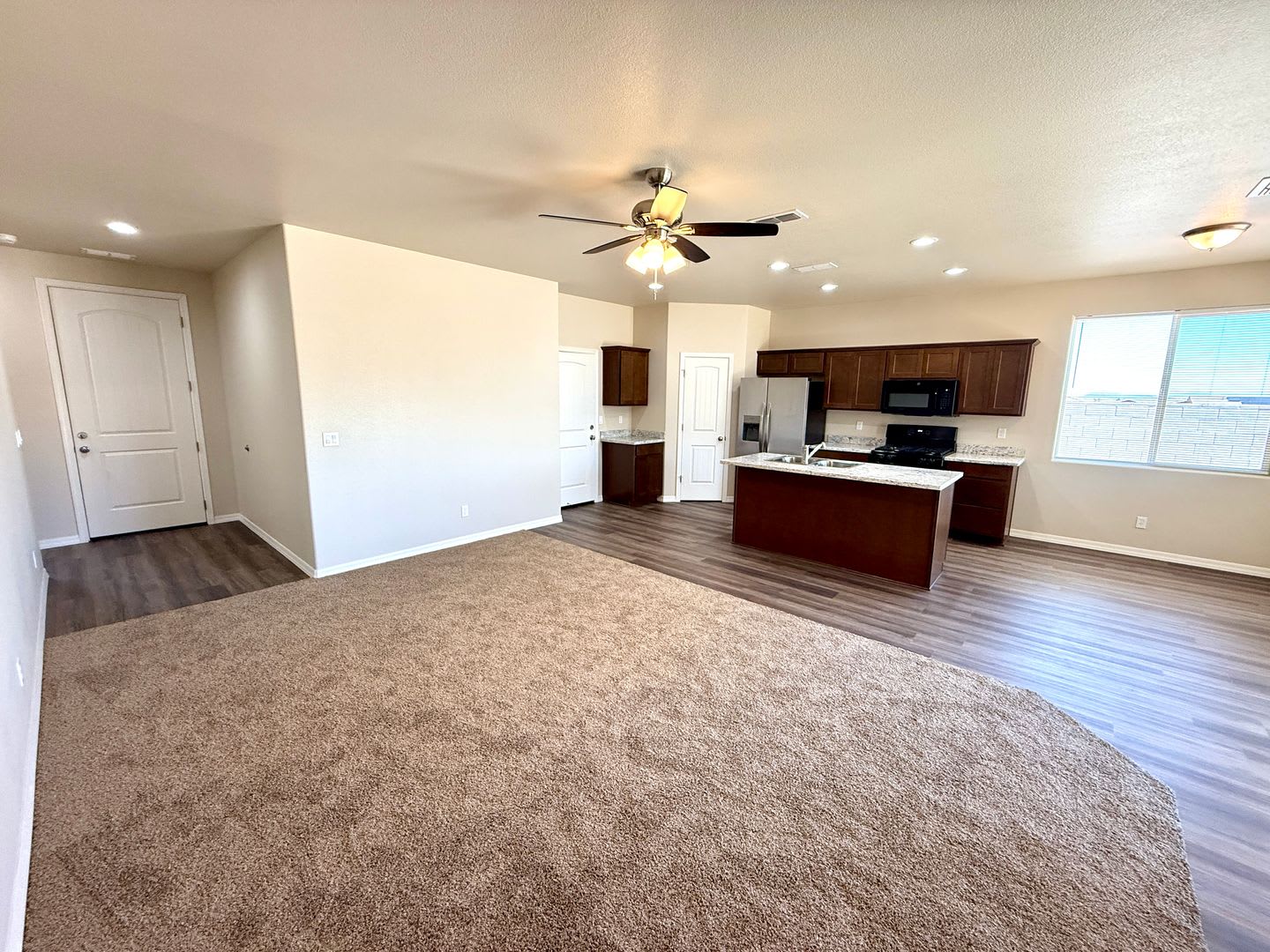 New 2025 Construction 3 Bed / 2 Bath Home with RV Parking & Modern Finishes – Available Now! – photo 5