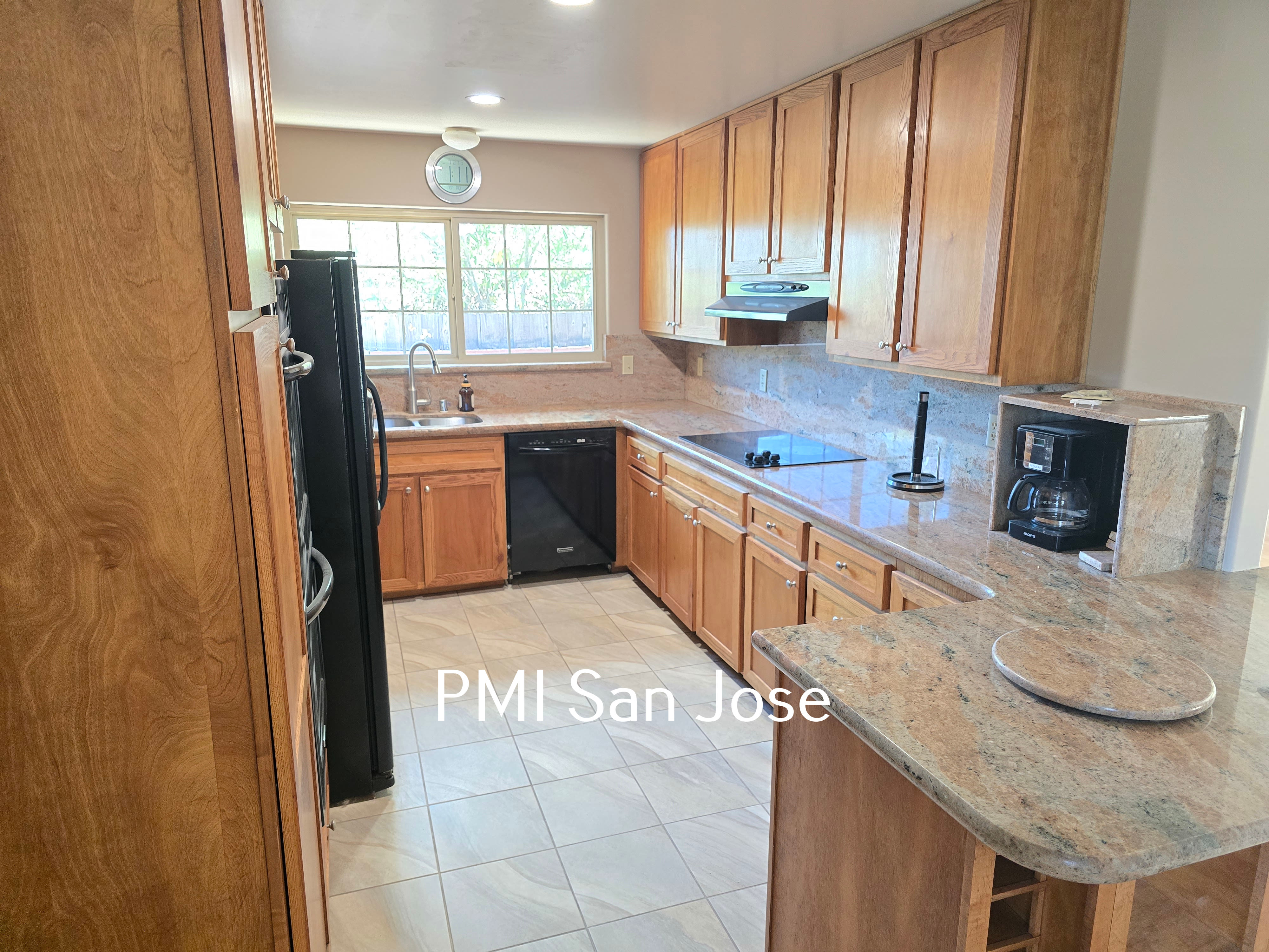 900 Susan Ct – photo 3