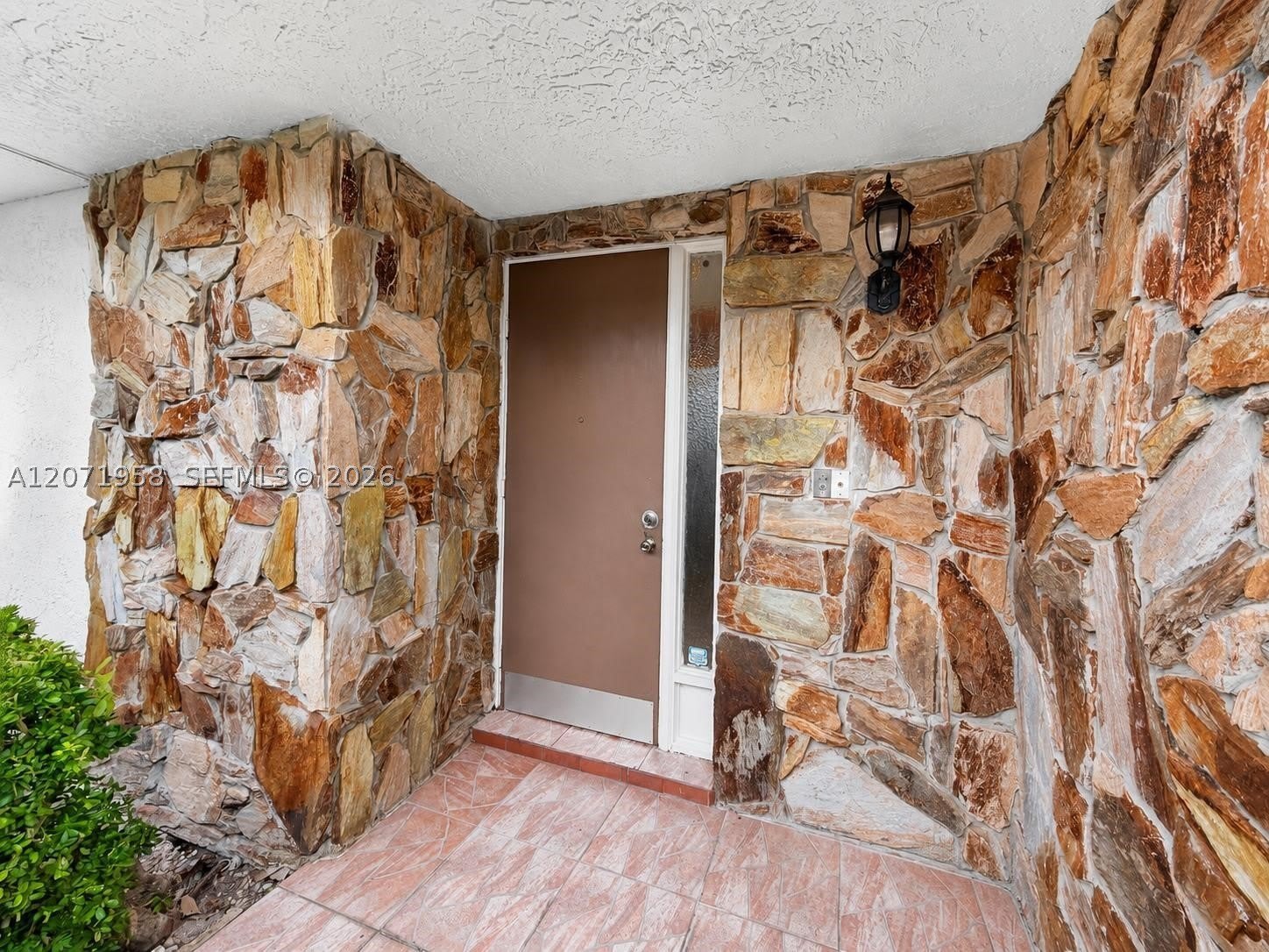 8142 Silver Palm Ct – photo 4