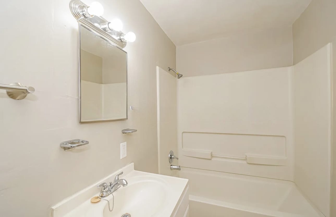 10416 Chris Dr – photo 4
